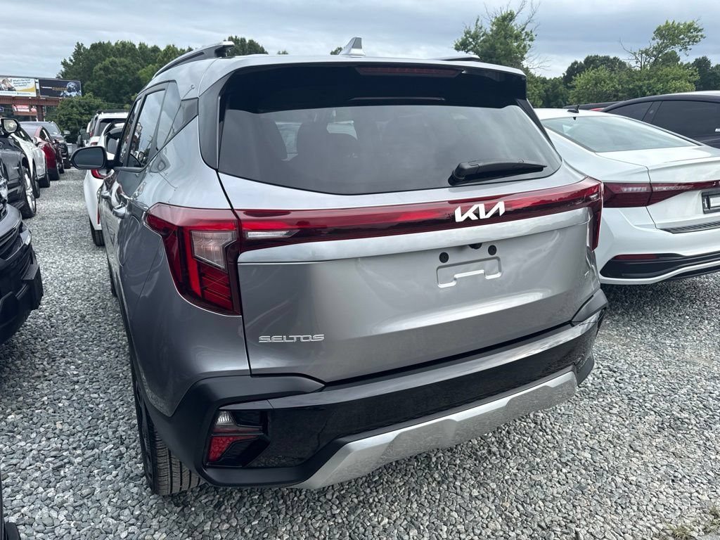 Used 2026 Kia Seltos S AWD/4WD image 4
