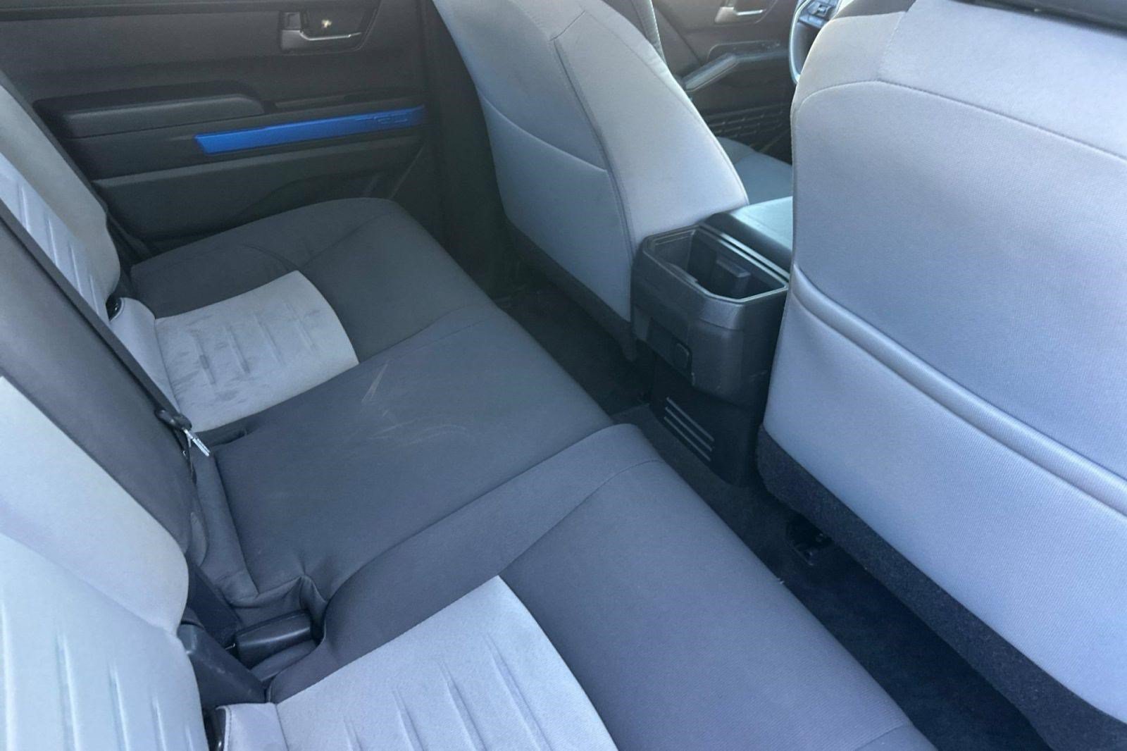 Used 2025 Toyota Tacoma TRD Sport AWD/4WD image 33
