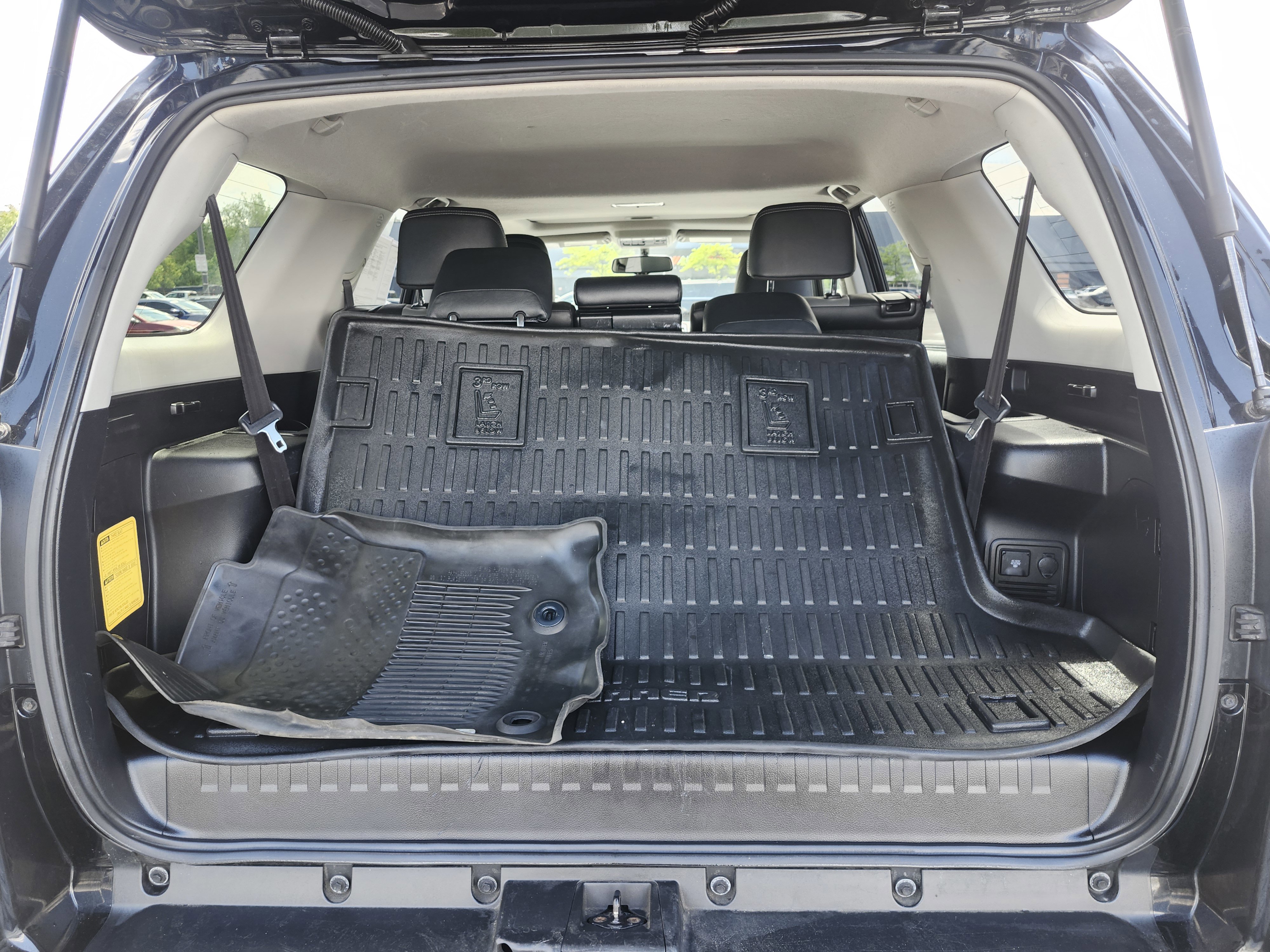 Used 2017 Toyota 4Runner SR5 Premium AWD/4WD image 22