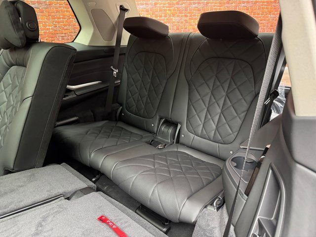 Used 2026 BMW X7 xDrive40i AWD/4WD image 24