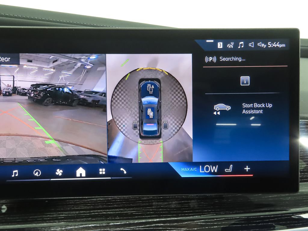 Used 2025 BMW i7 eDrive50 w/ M Sport Package RWD image 23