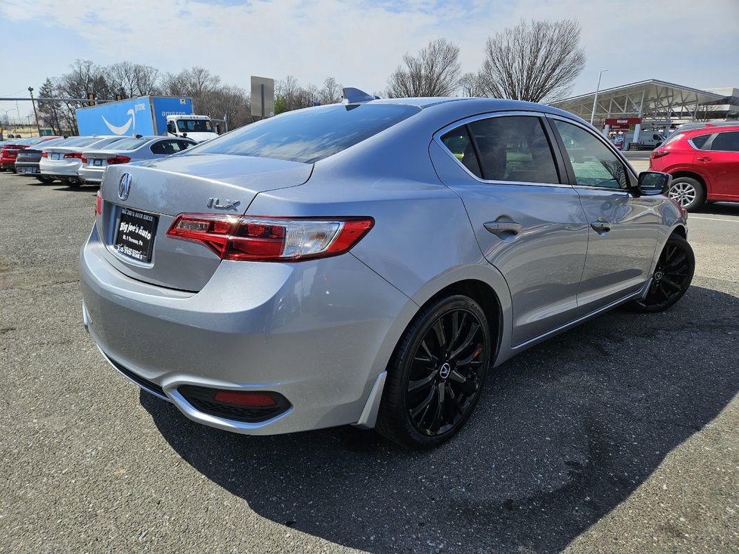 Used 2017 Acura ILX w/ Technology Plus Package FWD image 5