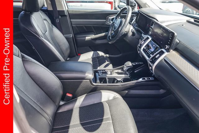 Certified 2022 Kia Sorento SX image 17