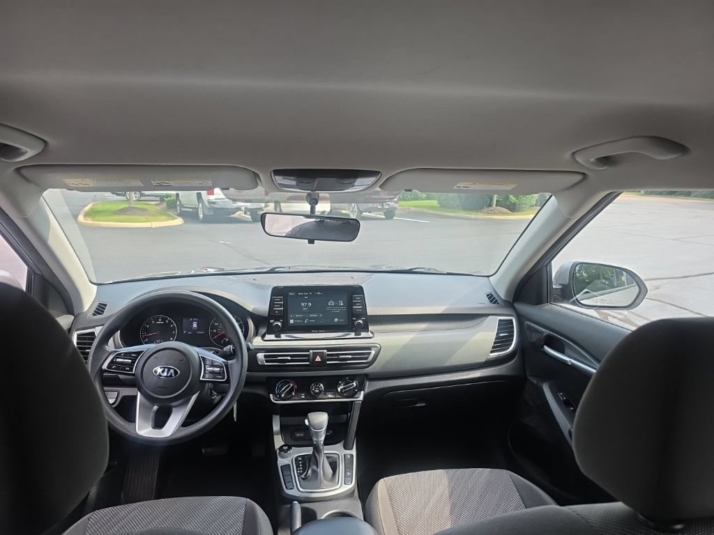 Used 2021 Kia Seltos LX AWD/4WD image 26