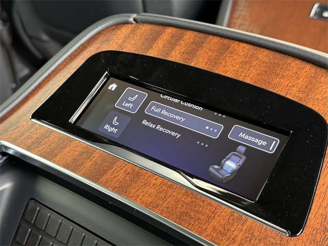 New 2025 Lincoln Navigator Black Label image 23