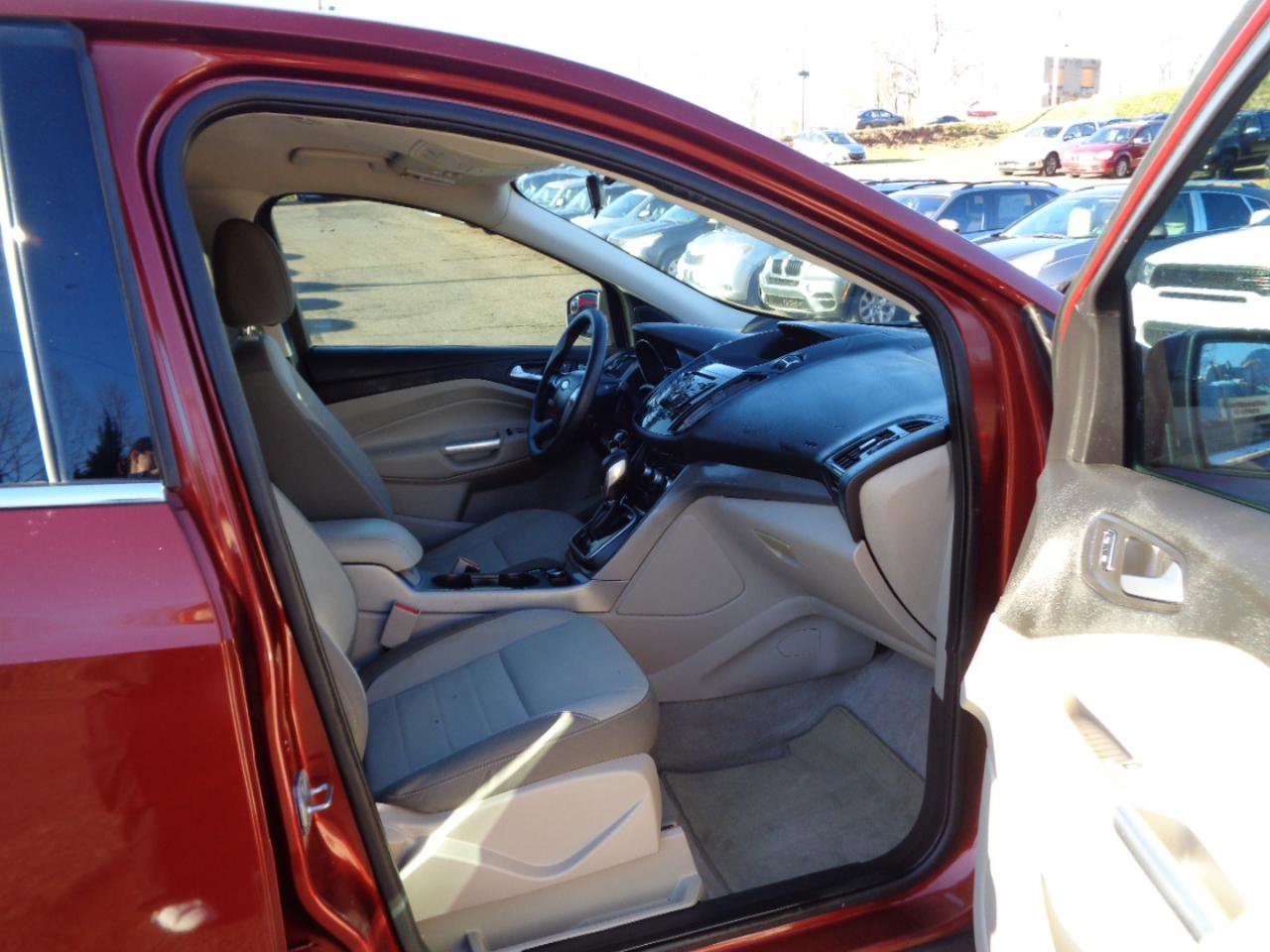 Used 2014 Ford Escape SE AWD/4WD image 16
