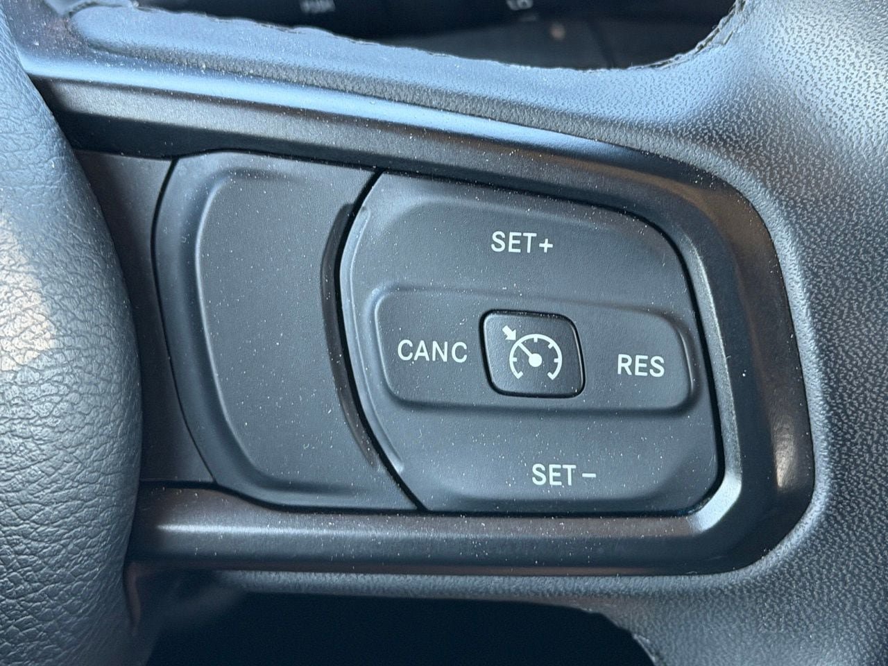 Used 2023 Jeep Wrangler Unlimited Sport AWD/4WD image 18