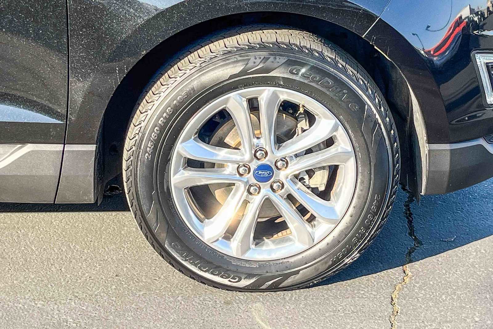 Used 2015 Ford Edge SEL w/ Equipment Group 201A image 9