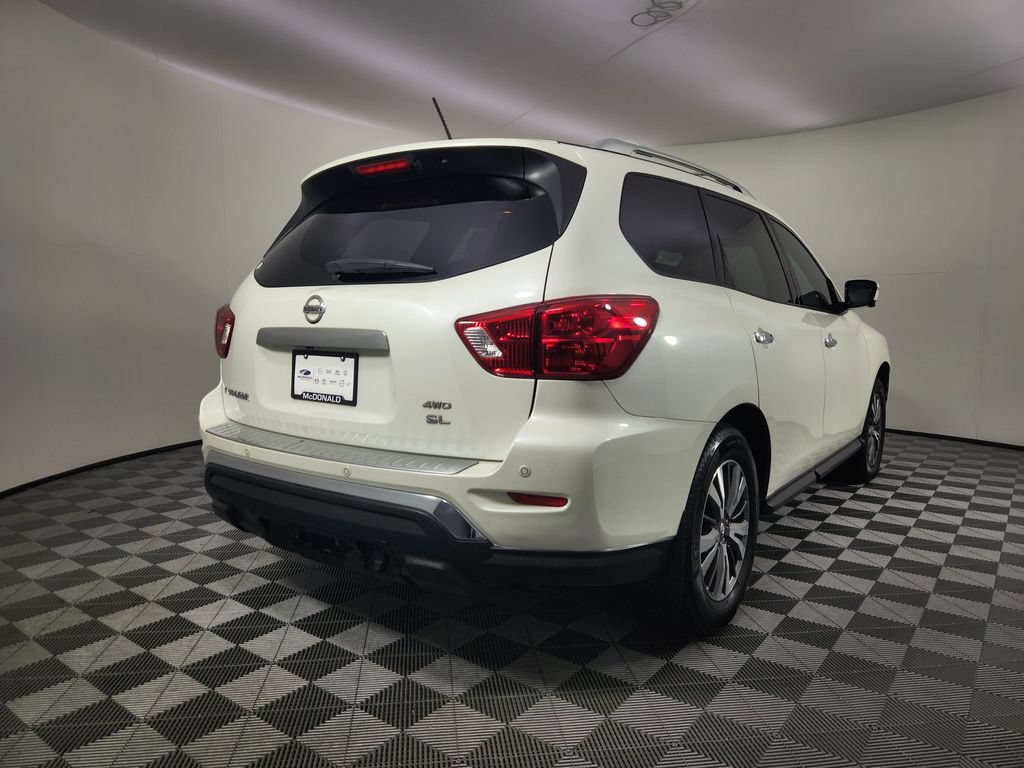 Used 2017 Nissan Pathfinder SL w/ SL Premium Package AWD/4WD image 5