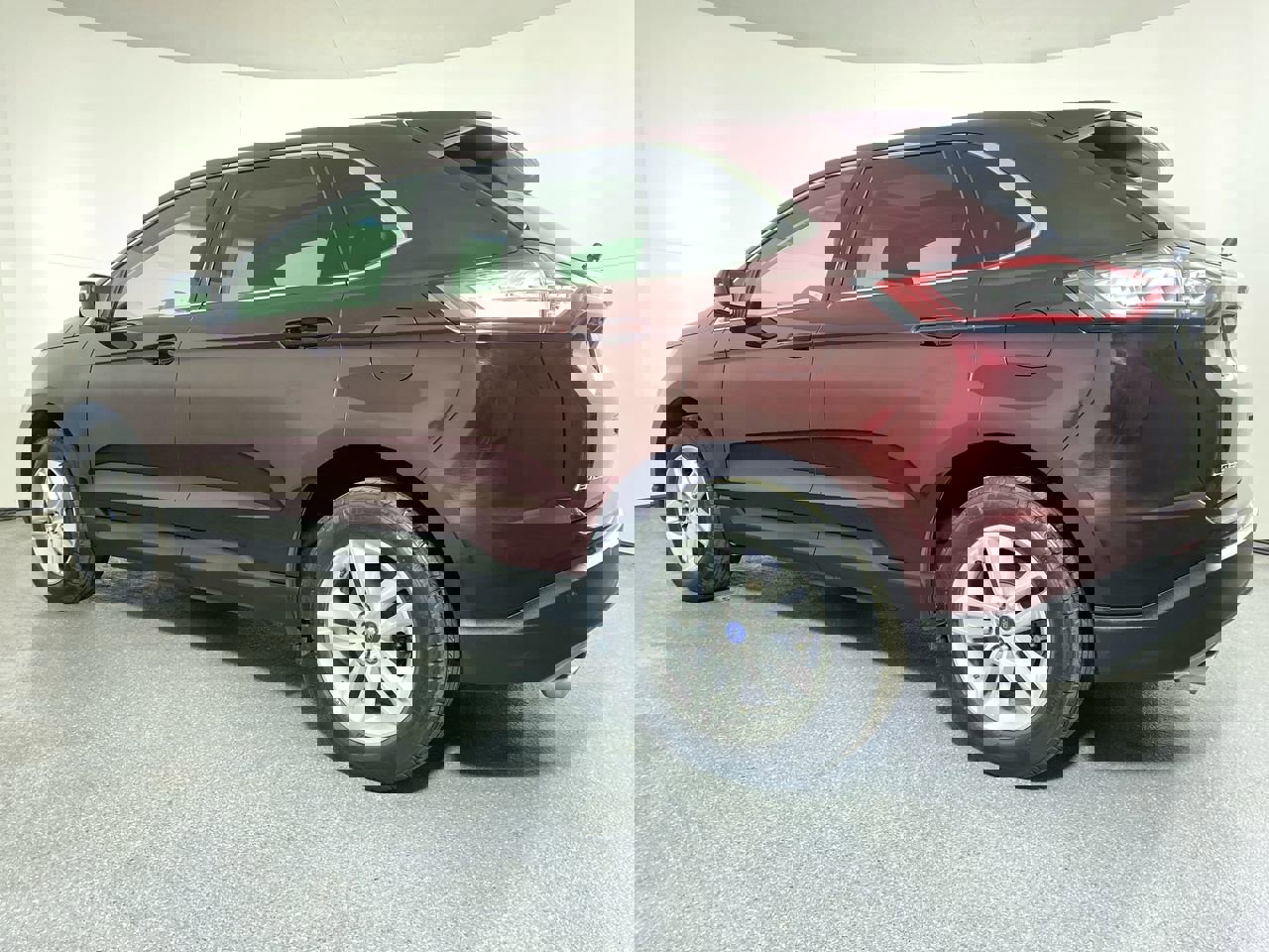 Used 2018 Ford Edge SEL w/ Equipment Group 201A image 31