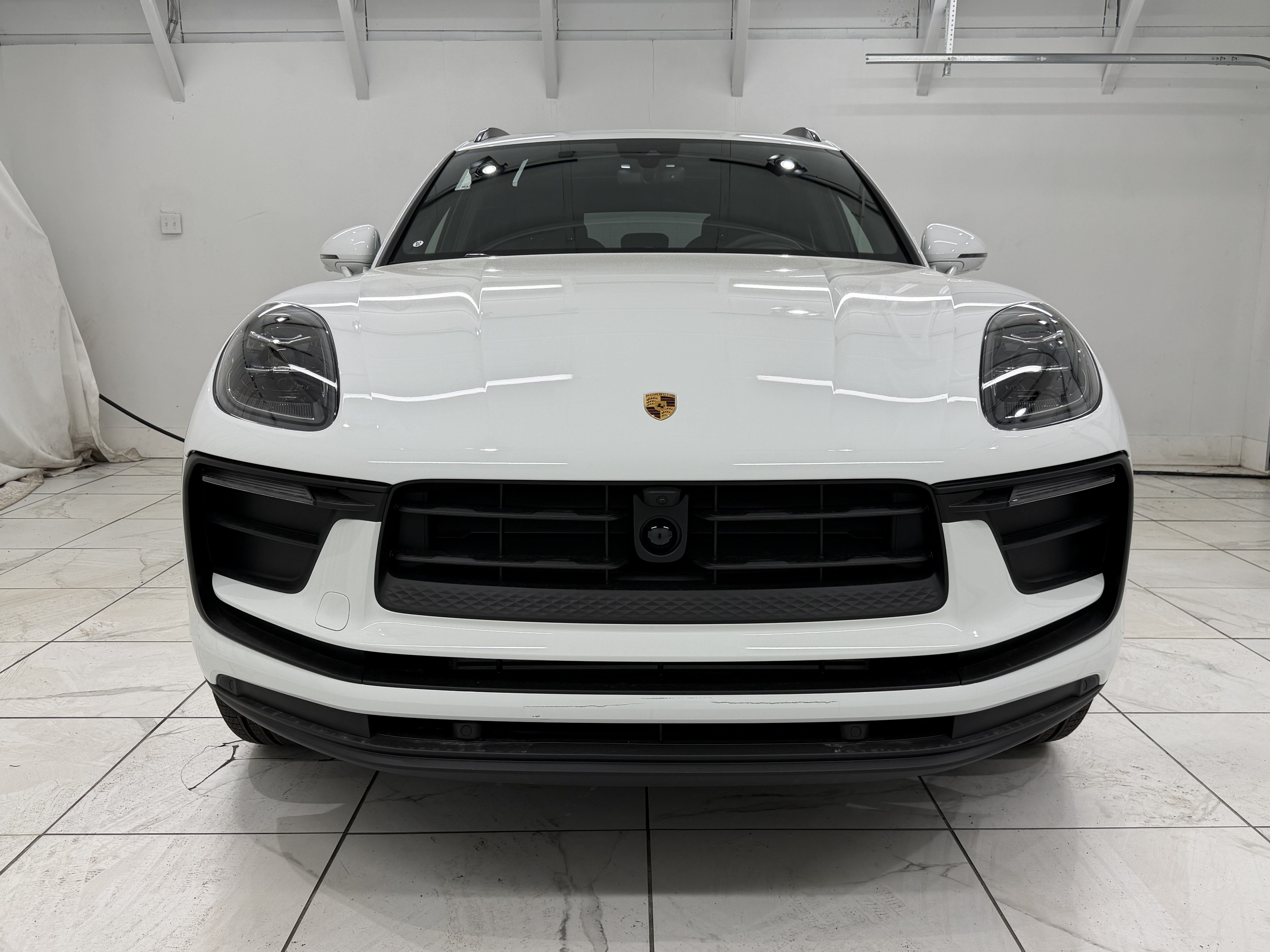 New 2026 Porsche Macan AWD/4WD image 9