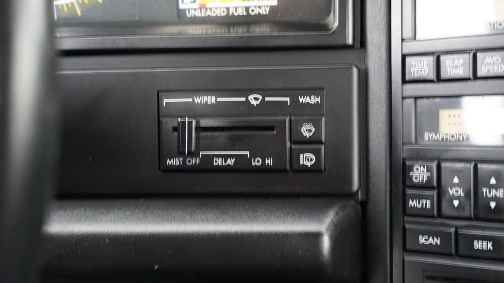 Used 1993 Cadillac Allante image 22