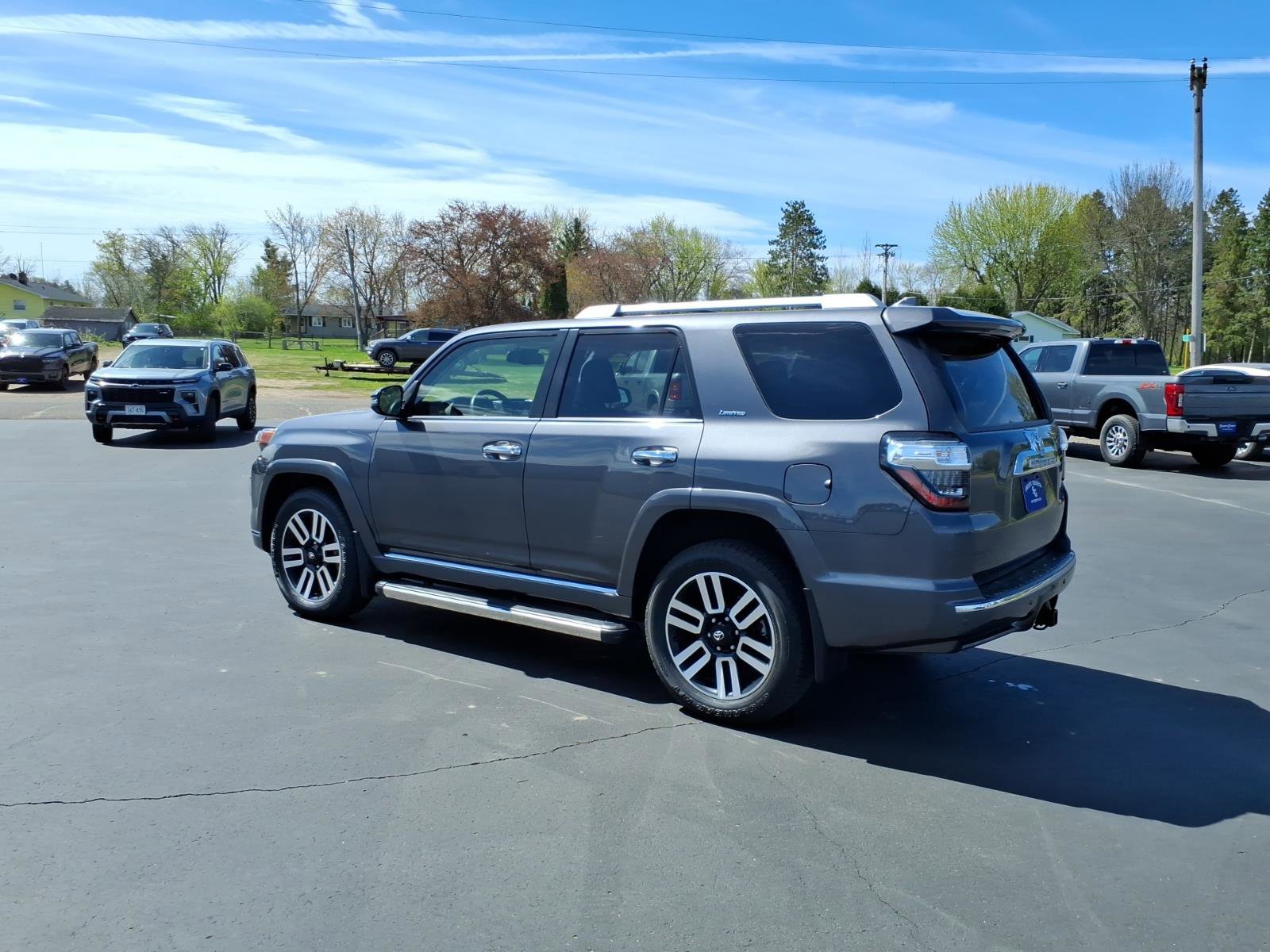 Used 2023 Toyota 4Runner Limited AWD/4WD image 3