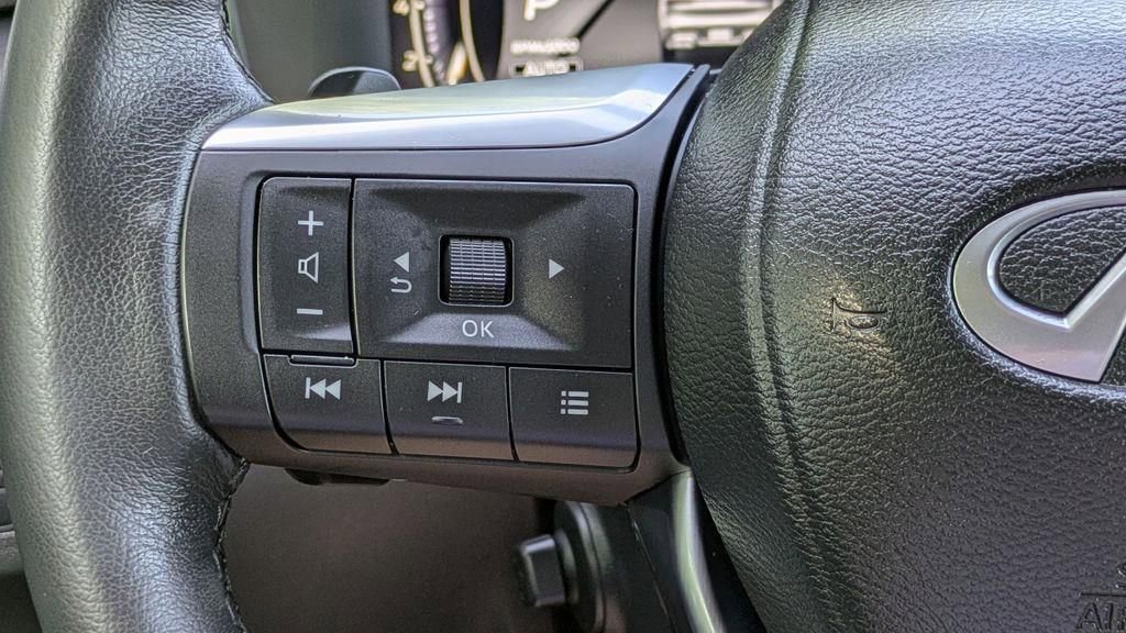 Used 2024 INFINITI QX60 Luxe w/ Vision Package image 17