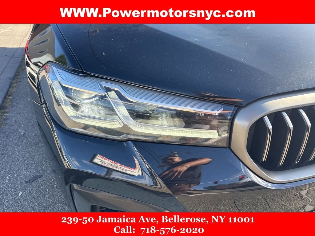 Used 2022 BMW M550i xDrive M550i xDrive w/ Executive Package image 9