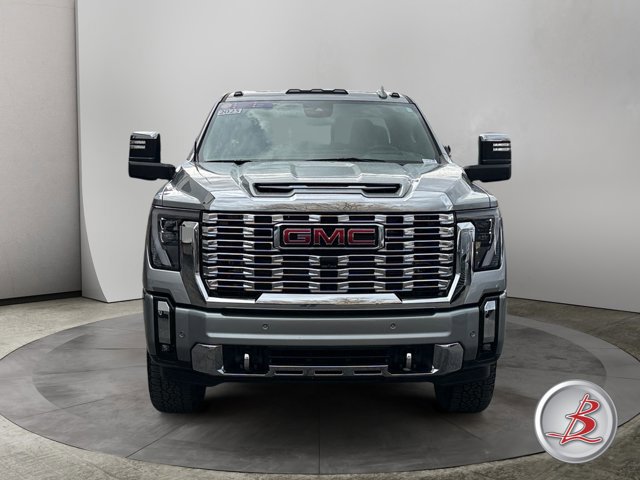 Used 2025 GMC Sierra 2500 Denali w/ Denali Reserve Package image 2