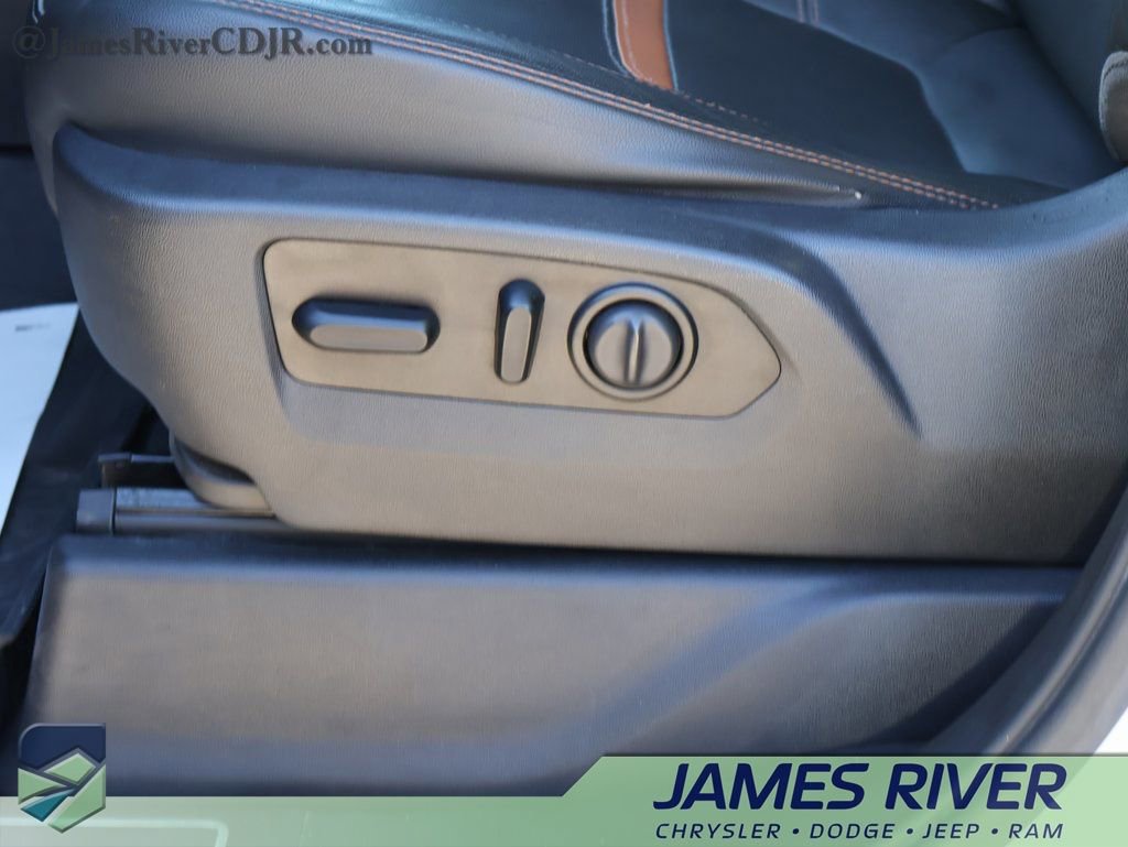 Used 2020 GMC Sierra 1500 AT4 w/ AT4 Premium Package image 23