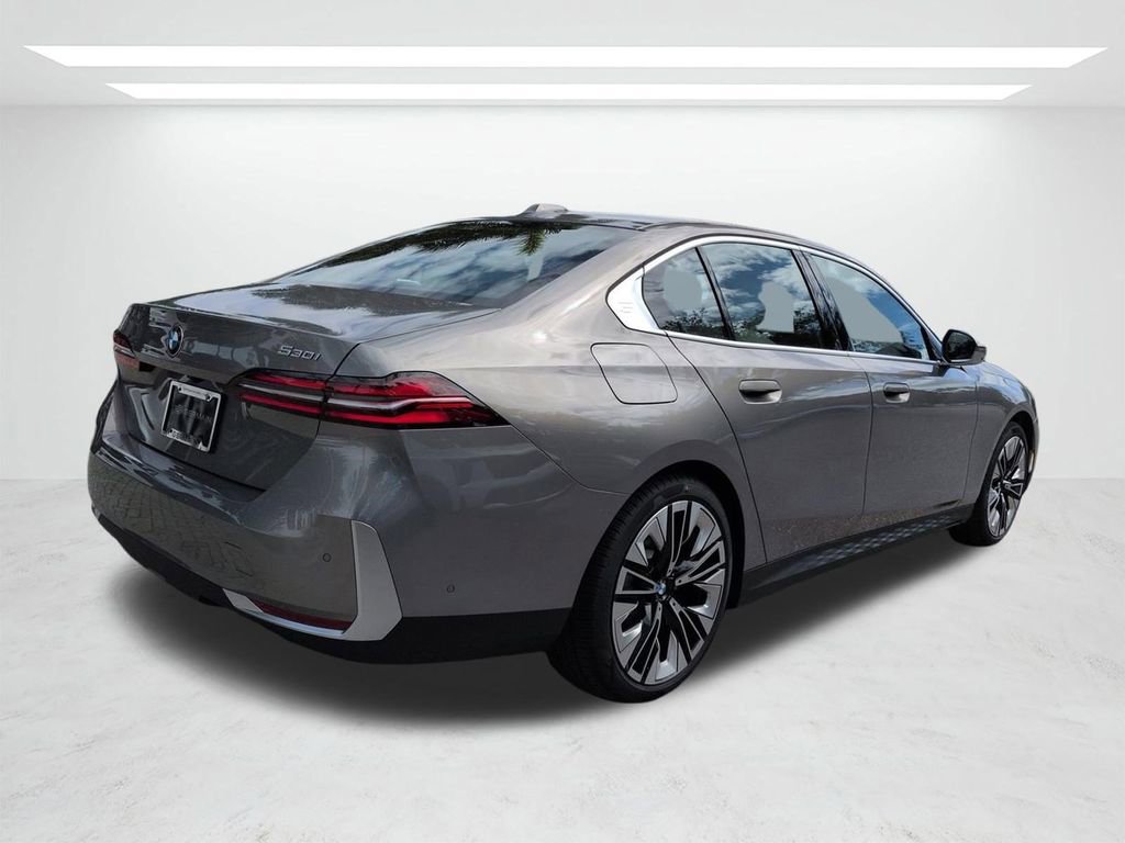 New 2026 BMW 530i w/ Premium Package image 4