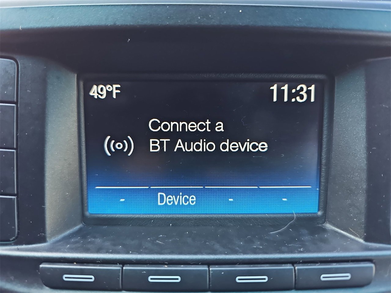 Used 2017 Ford Explorer XLT image 23