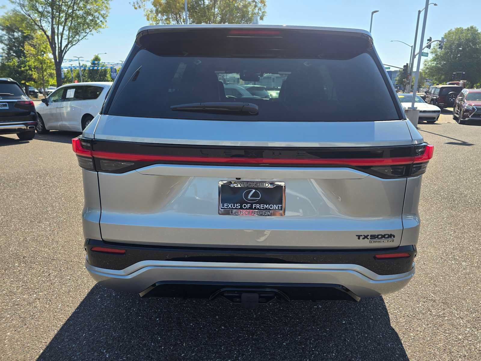 New 2026 Lexus TX 500h AWD image 4