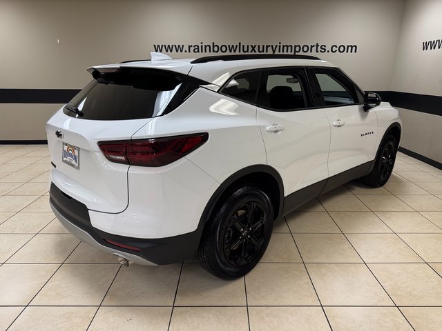 Used 2024 Chevrolet Blazer LT w/ Midnight/Sport Edition FWD image 6