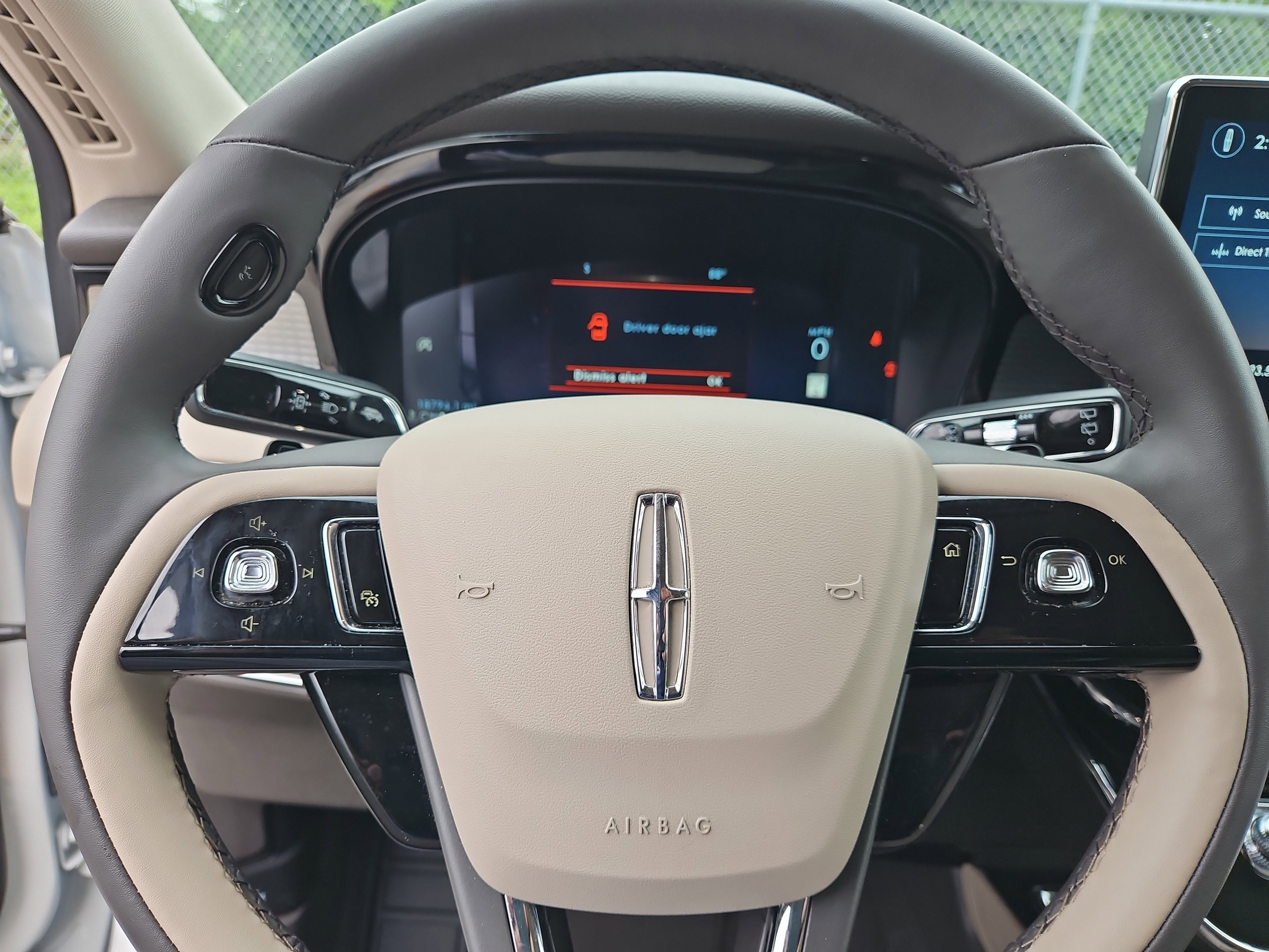 Certified 2024 Lincoln Corsair FWD image 16
