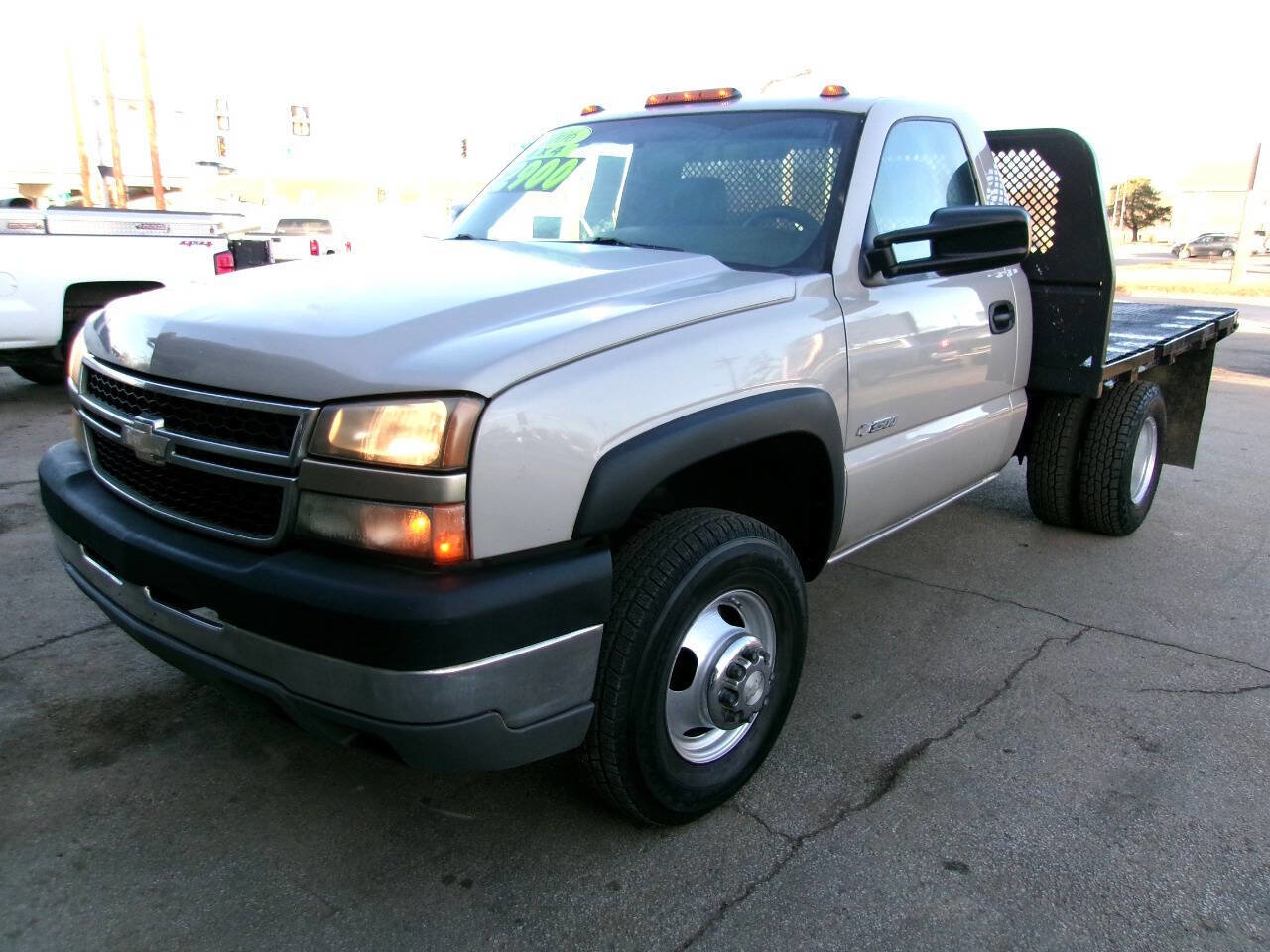 Used 2006 Chevrolet Silverado 3500 4x4 Regular Cab w/ Skid Plate Package image 8