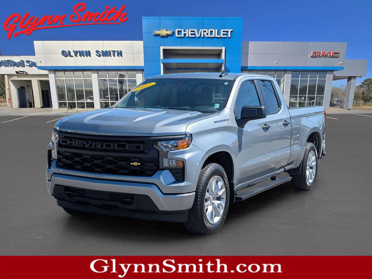 Used 2025 Chevrolet Silverado 1500 Custom image 1