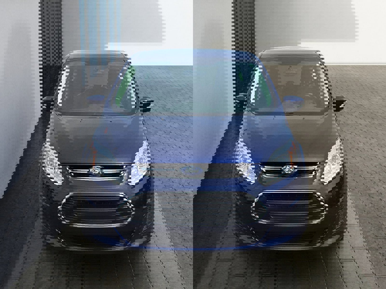 Used 2017 Ford C-MAX Energi SE w/ Equipment Group 401A FWD image 8