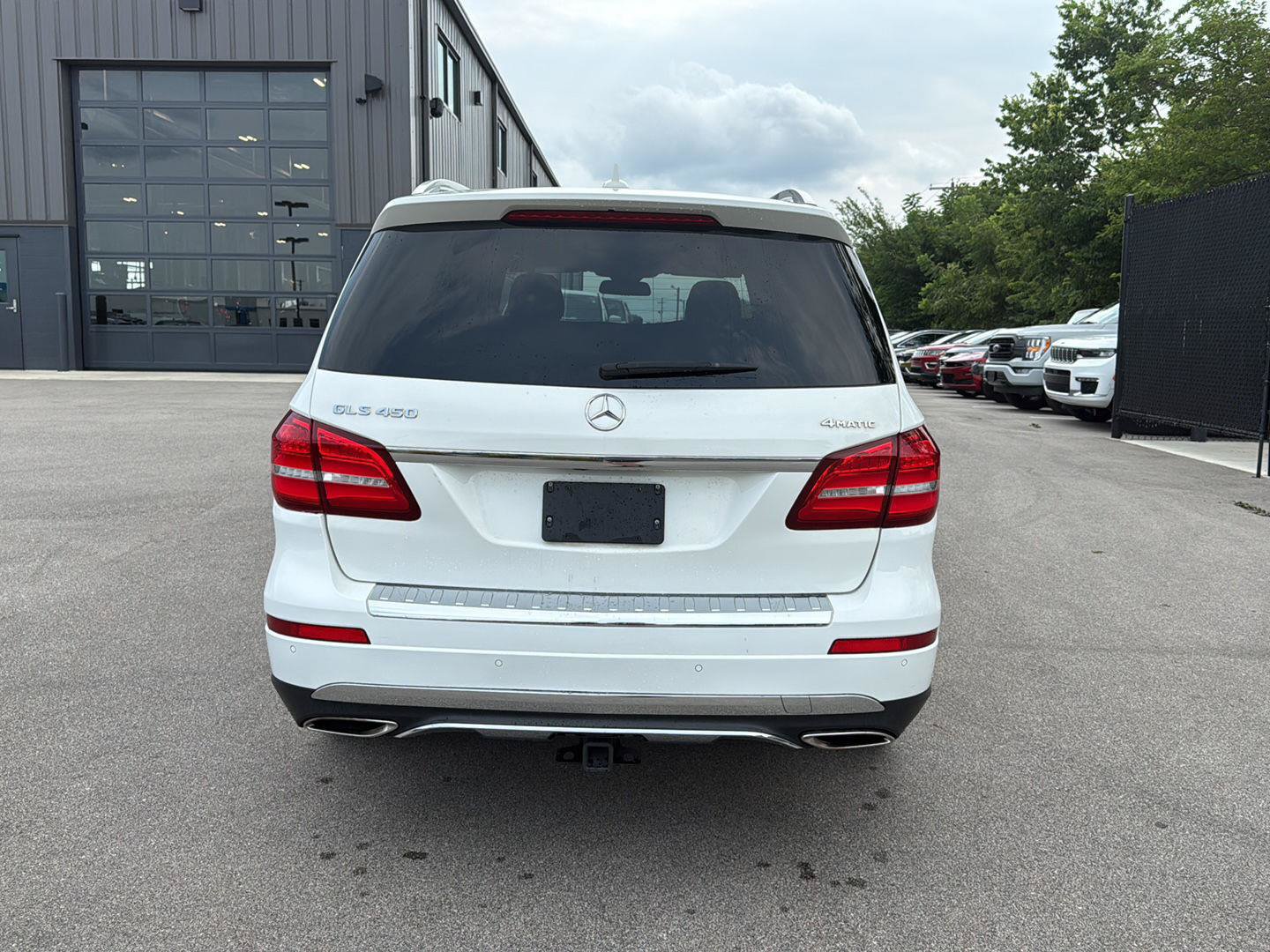 Used 2017 Mercedes-Benz GLS 450 4MATIC image 4