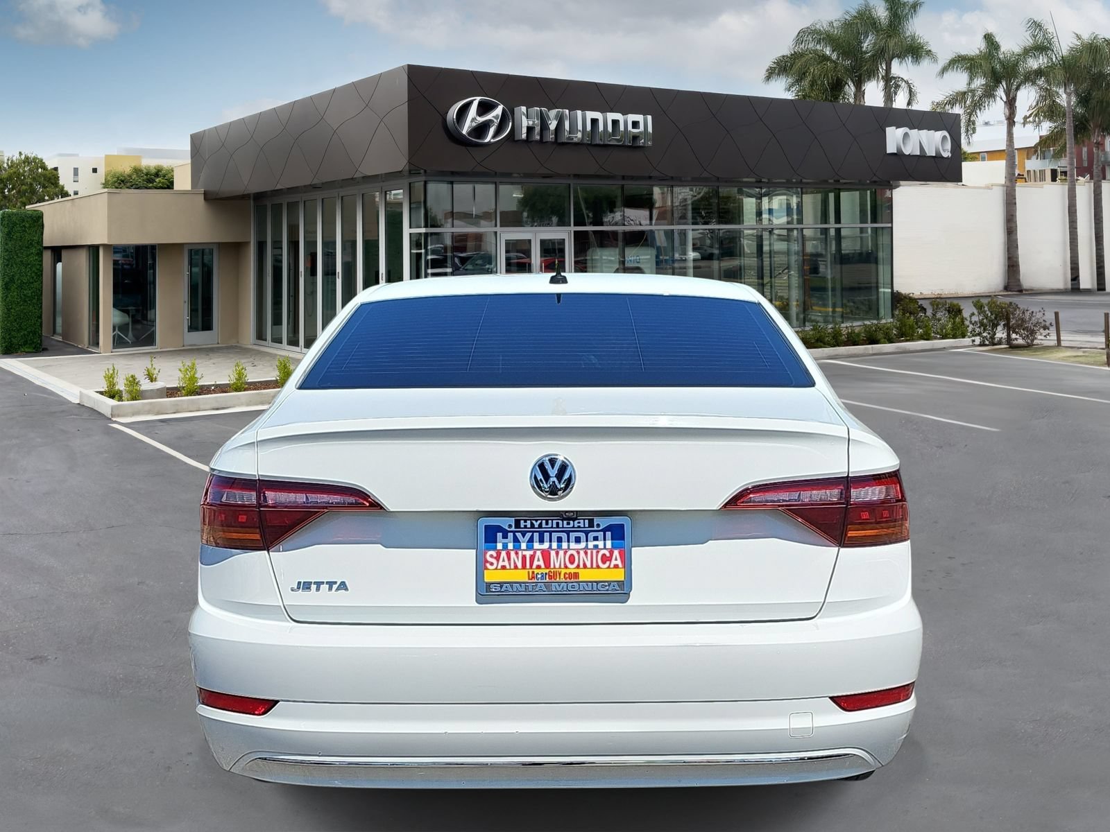 Used 2019 Volkswagen Jetta S w/ Driver Assistance Package FWD image 4
