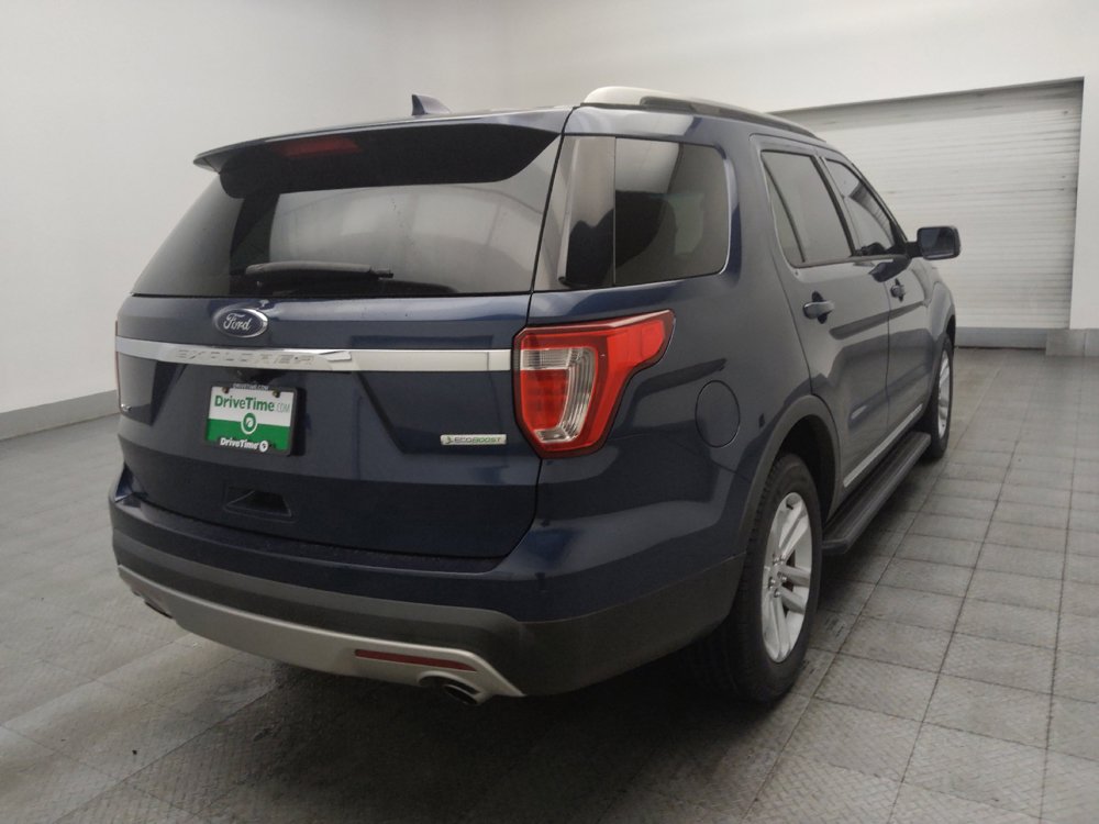 Used 2017 Ford Explorer XLT w/ Equipment Group 201A FWD image 9