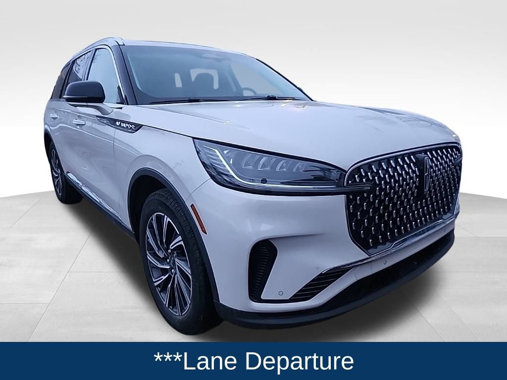 Used 2025 Lincoln Aviator AWD image 12