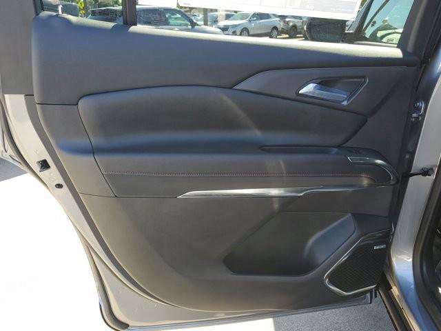 New 2026 Chevrolet Traverse RS w/ LPO, Floor Liner Package image 17
