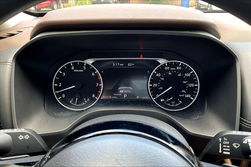 Used 2022 Nissan Rogue SV FWD image 12