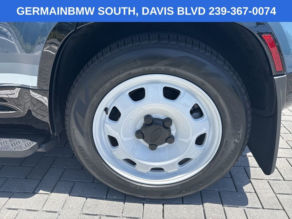 Used 2025 Land Rover Defender 110 S AWD/4WD image 19