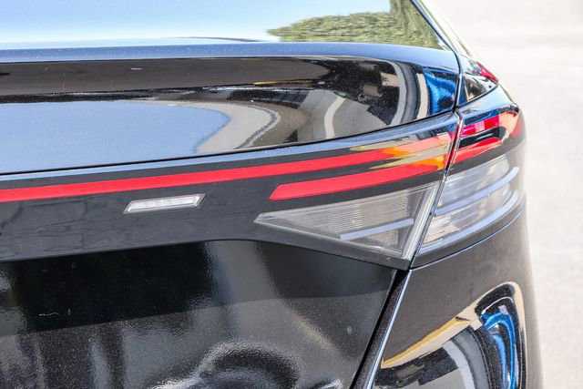 Used 2025 Honda Accord LX image 10
