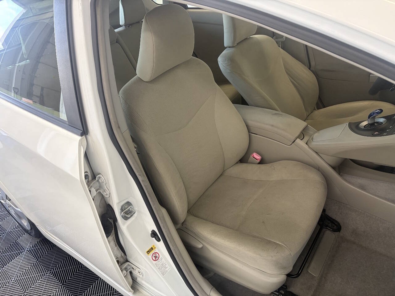 Used 2010 Toyota Prius Five FWD image 21
