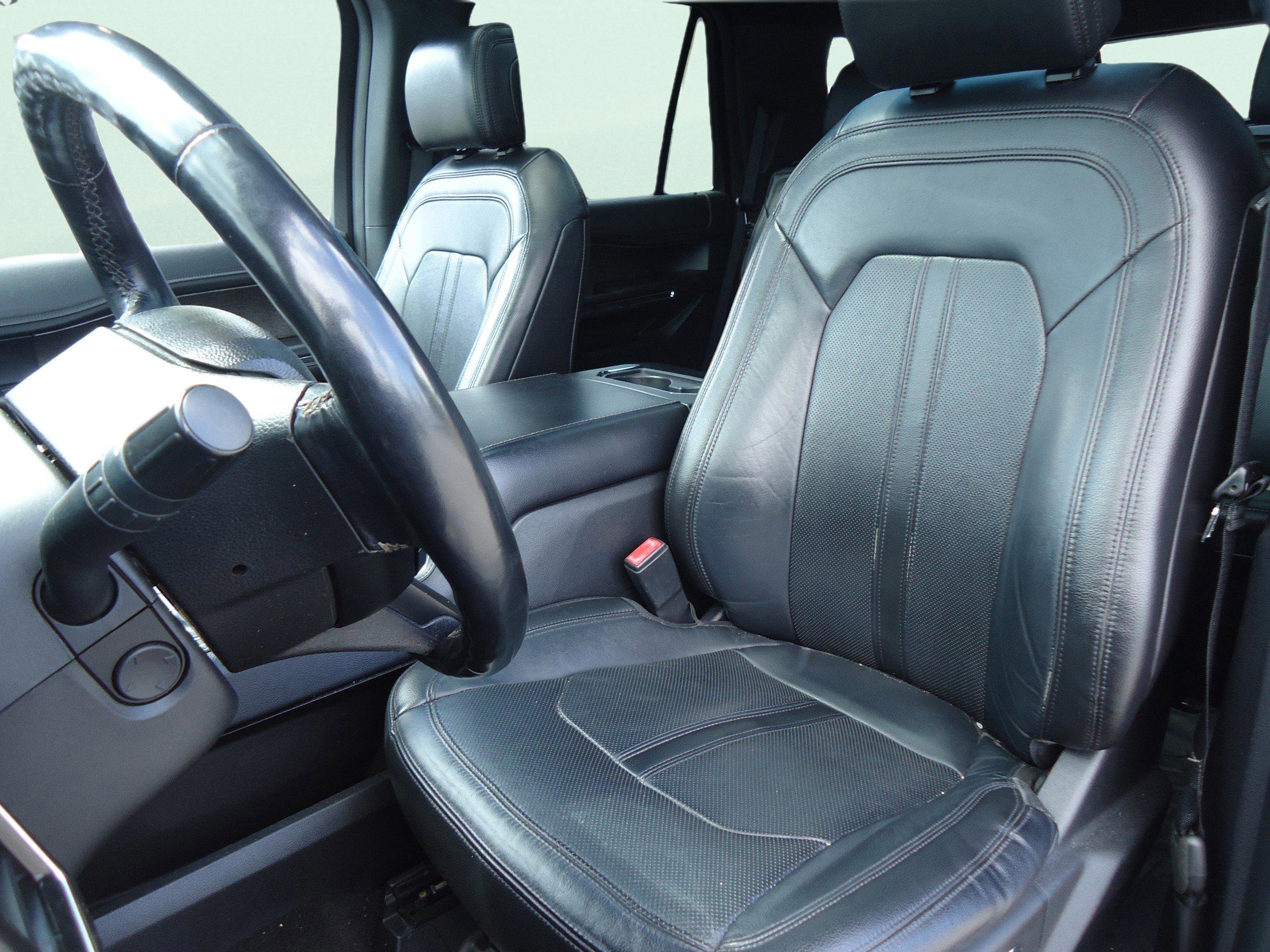 Used 2018 Ford Expedition Limited AWD/4WD image 24