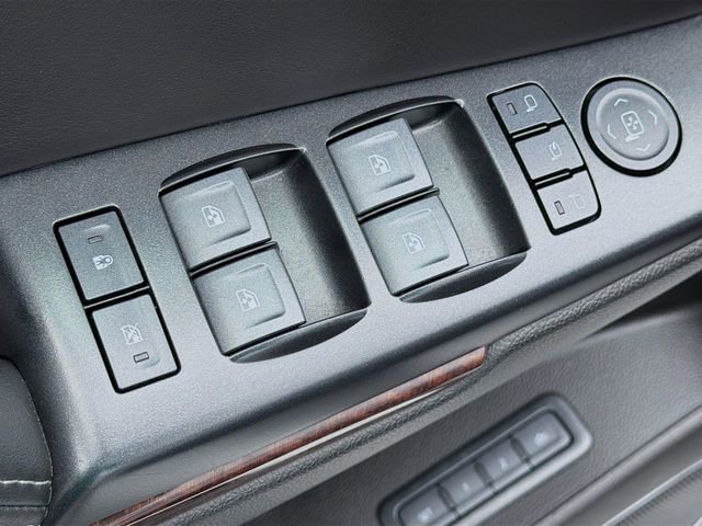 Used 2020 GMC Yukon XL SLT image 24