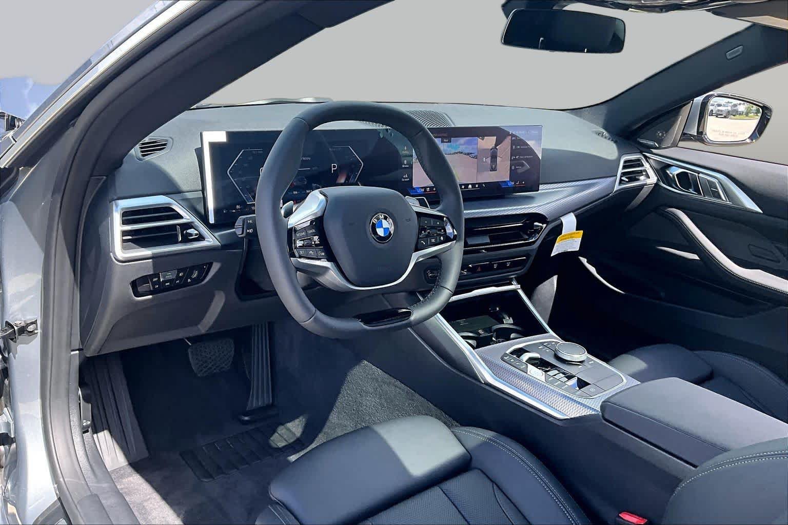 Used 2026 BMW 430i Coupe w/ Parking Assistance Package RWD image 16