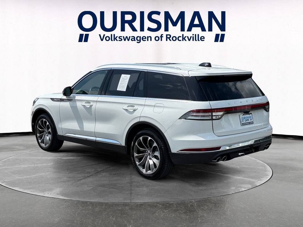 Used 2025 Lincoln Aviator Reserve AWD/4WD image 4