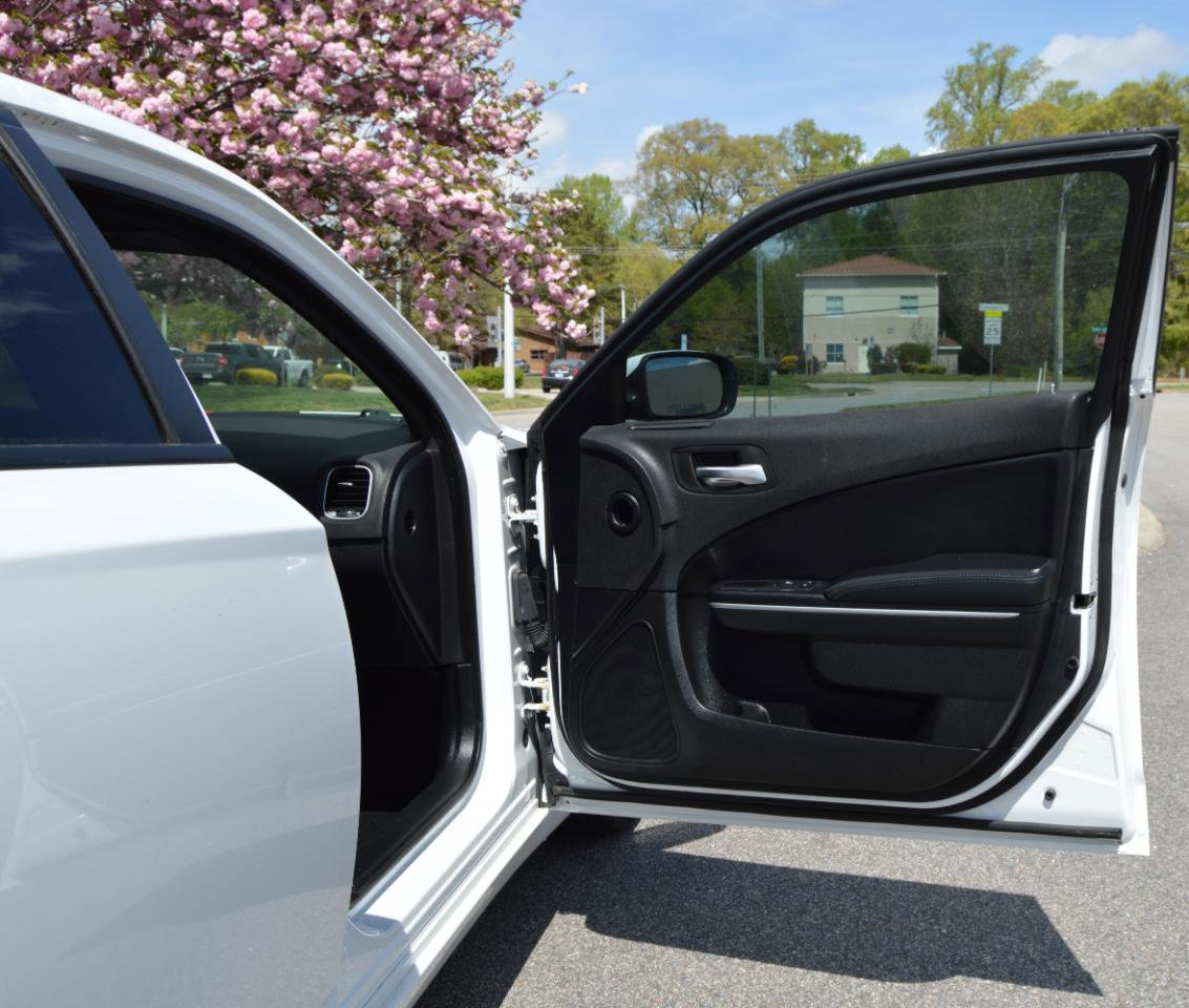 Used 2020 Dodge Charger Police w/ Street Appearance Group image 19
