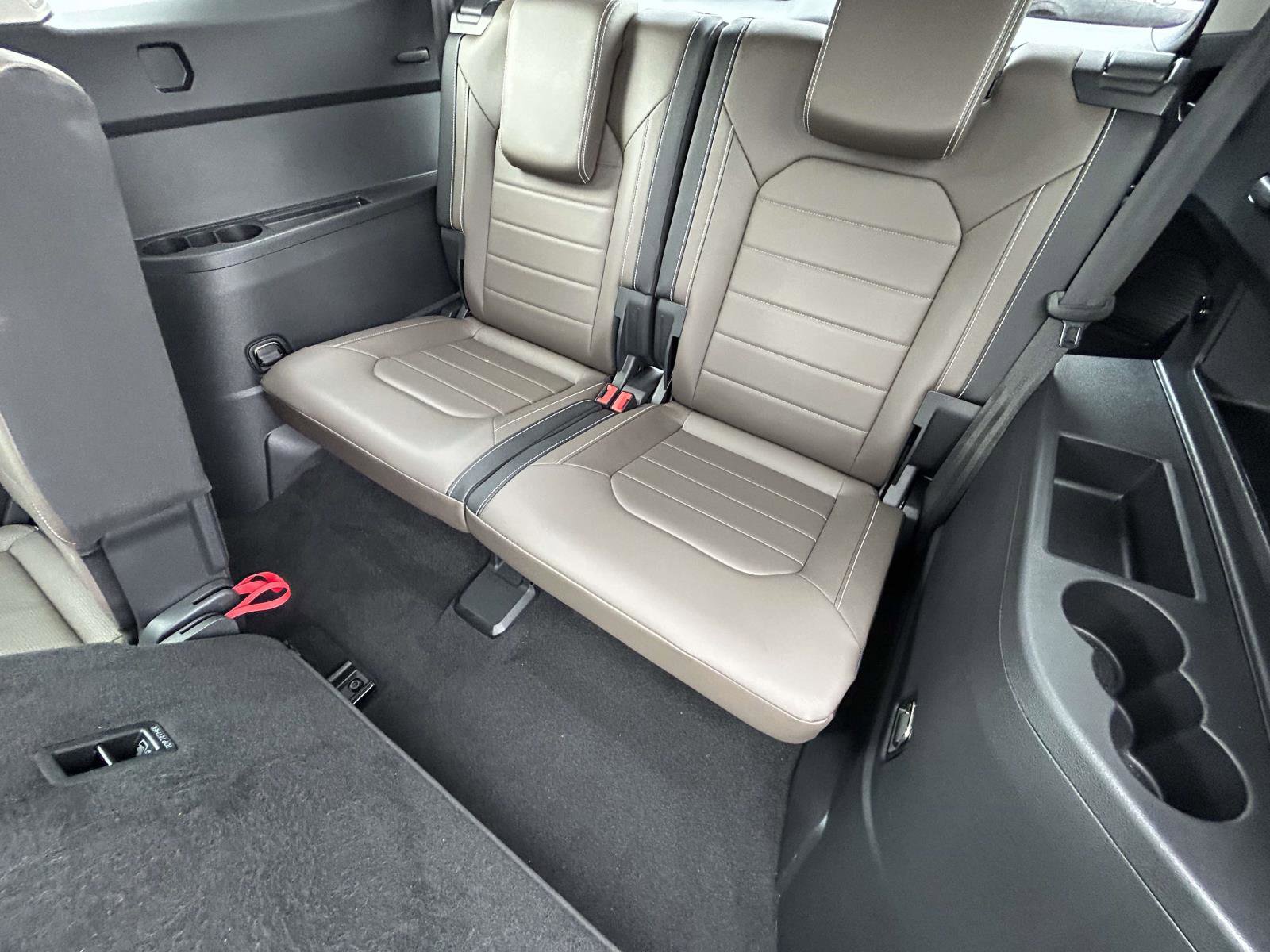 Used 2025 Volkswagen Atlas SEL image 18