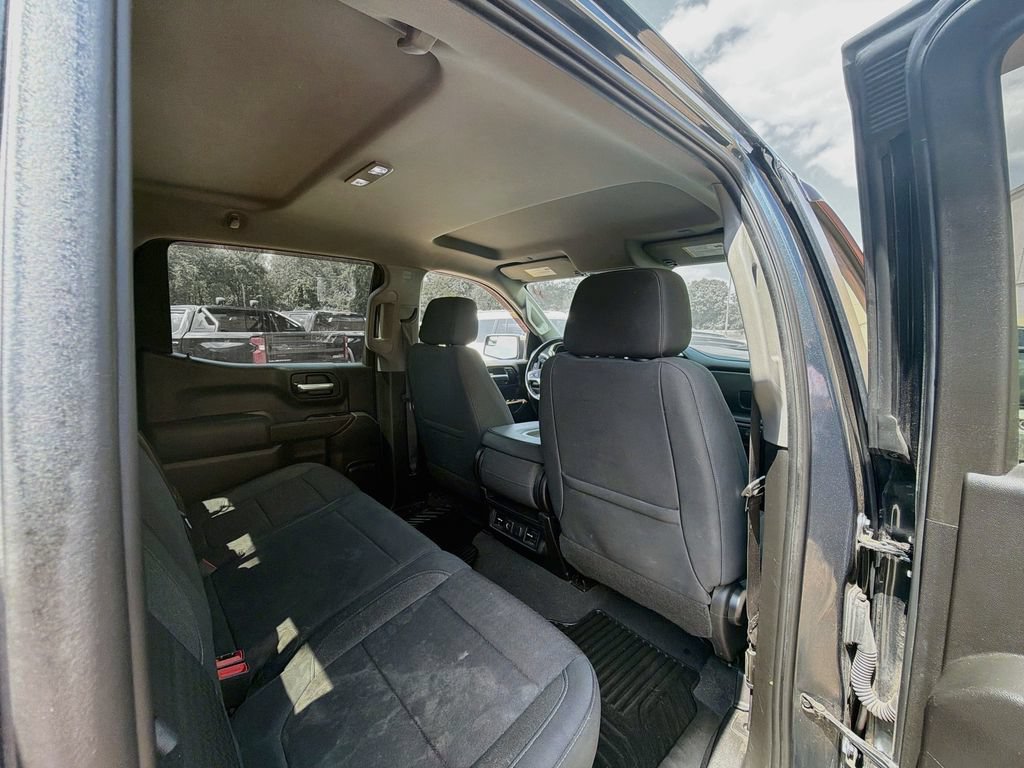 Used 2019 Chevrolet Silverado 1500 LT w/ Convenience Package AWD/4WD image 11