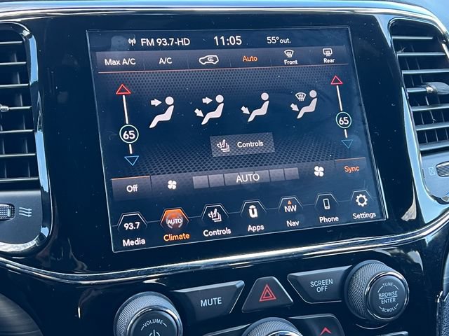 Used 2020 Jeep Grand Cherokee Laredo AWD/4WD image 21