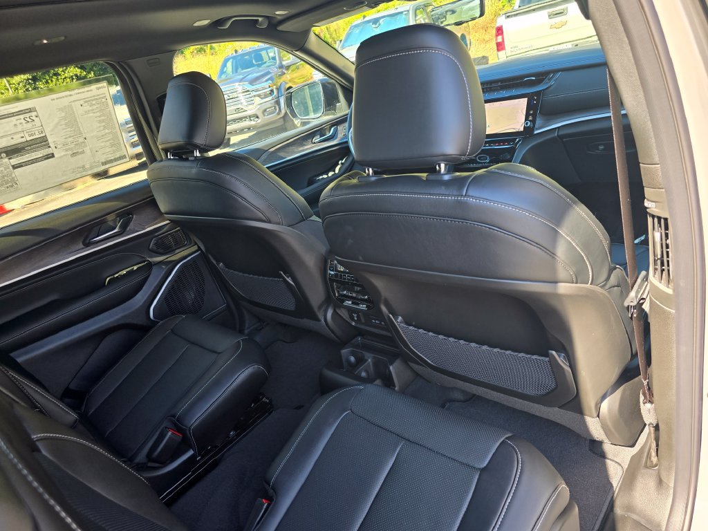 New 2027 Jeep Grand Cherokee L Limited AWD/4WD image 27