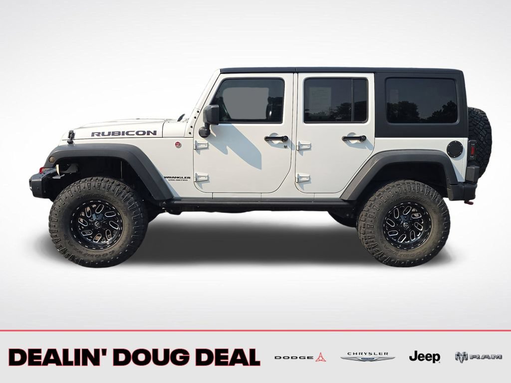 Used 2015 Jeep Wrangler Unlimited Rubicon AWD/4WD image 3