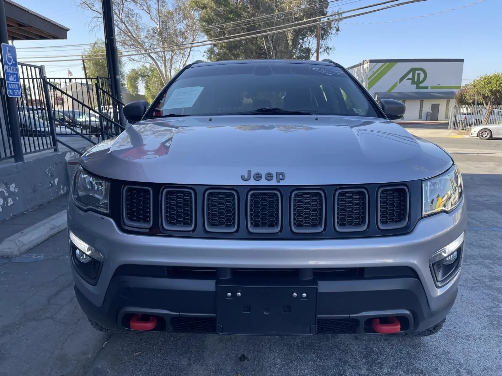 Used 2020 Jeep Compass Trailhawk AWD/4WD image 2