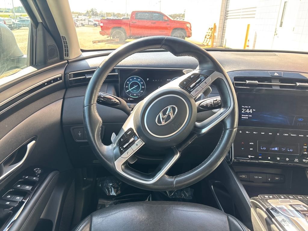 Used 2023 Hyundai Tucson Limited image 2